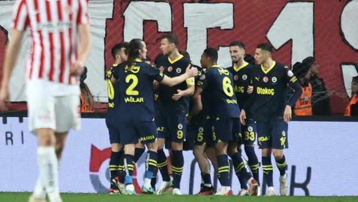 Fenerbahçe deplasmanda yenilmezlik serisini sürdürdü!