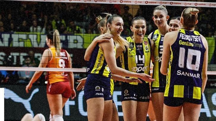 Voleybolda dev derbinin kazananı Fenerbahçe Opet! Galibiyet serisi 16'ya  çıktı - Voleybol Haberleri - Spor