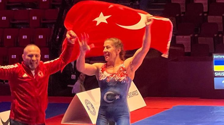 Avrupa Güreş Şampiyonası'nda bir altın madalya da Yasemin Adar Yiğit'ten! -  Spor Haberleri