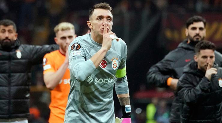 Derbi abidesi Muslera! Beşiktaş'a karşı 26 maç...