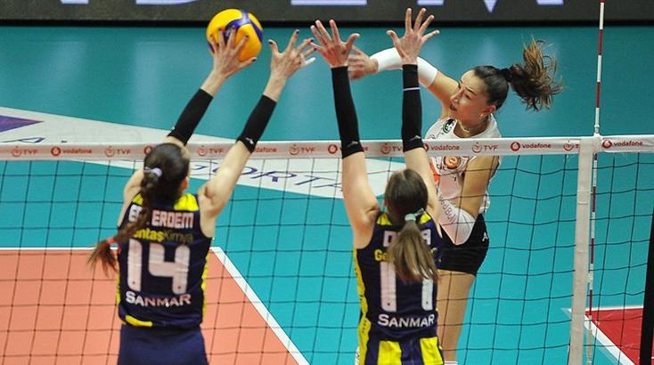 FİNALİN İLK MAÇI FENERBAHÇE'NİN! (ÖZET) Eczacıbaşı - Fenerbahçe maç sonucu: 1-3