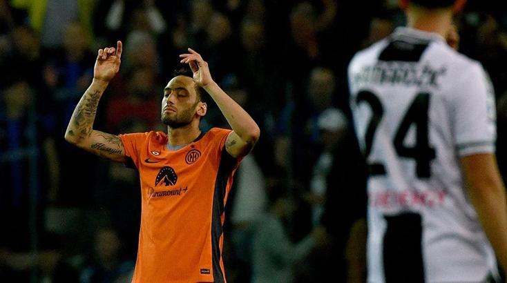 İtalya'da Hakan Çalhanoğlu'ndan Inter formasıyla kariyer sezonu!