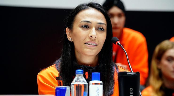 Simge Aköz: Kupayı eve götürmek istiyoruz