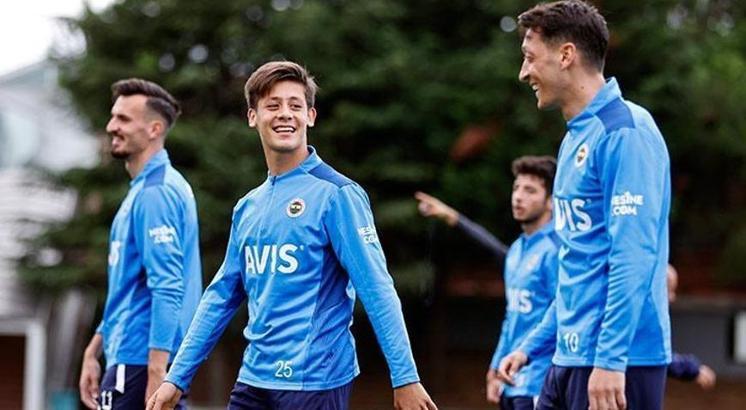 Mesut Özil'den Arda Güler'e sürpriz tavsiye