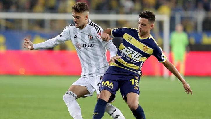 Beşiktaş'ın yıldızı Ernest Muçi bu kez boş geçti
