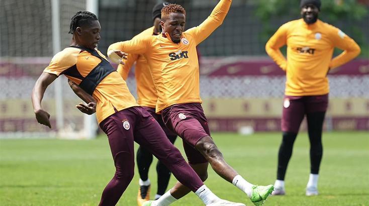 Galatasaray'da Zaha'ya yine 11'de yer yok