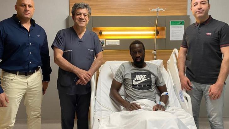 Sivasspor’da Samba Camara, kıkırdaktan ameliyat oldu