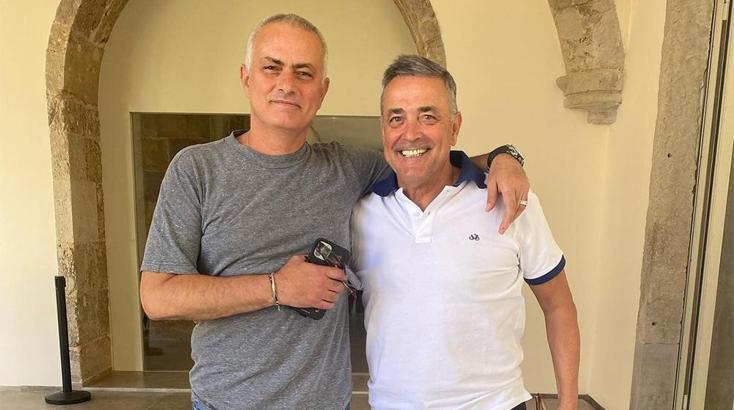 Fenerbahçe ile anlaşan Jose Mourinho'nun teknik ekibi belli oldu! Eski yardımcısıyla yeniden buluşuyor...