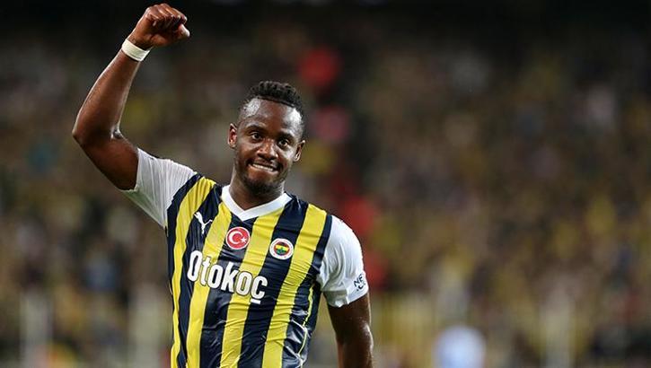 Michy Batshuayi görüşme odasına!