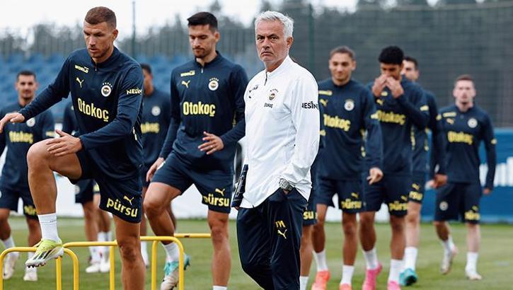 Fenerbahçe, günü çift idmanla noktaladı!