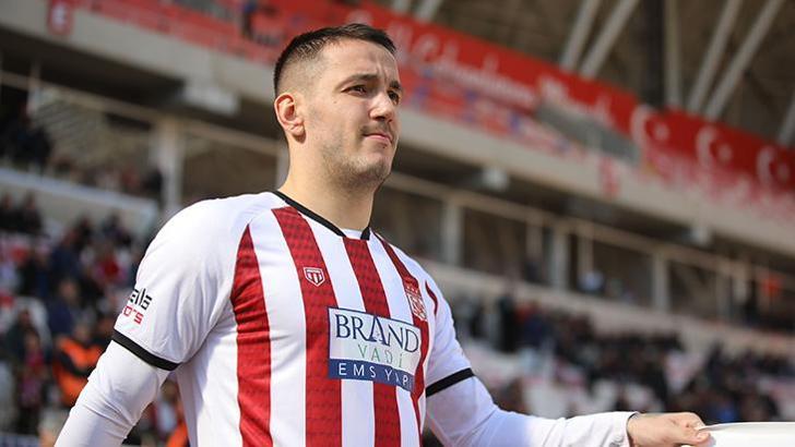 Sivasspor'da Rey Manaj gelişmesi! Takıma geri dönüyor...
