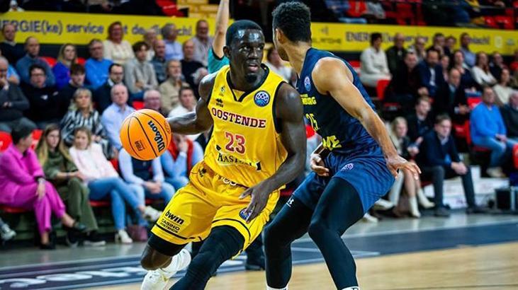Damien Jefferson Karşıyaka'da
