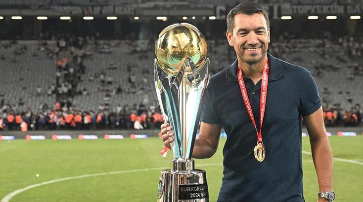 Beşiktaş'ta Van Bronckhorst ile güzel günlere... Kara bulutları dağıttı!