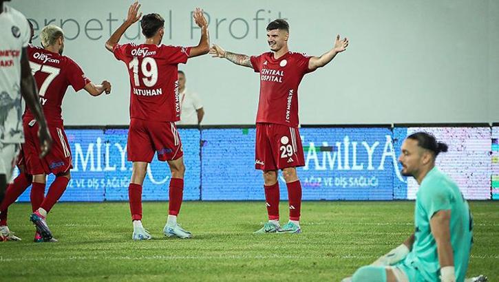 Ümraniyespor-Çorum FK maç sonucu: 3-0