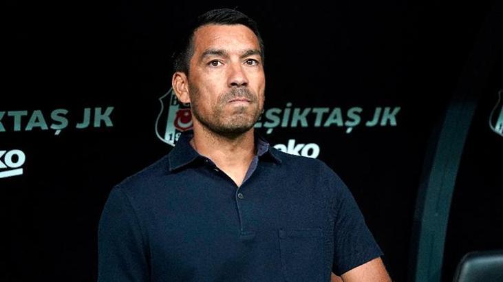 Bronckhorst yıldız futbolcunun üzerini çizdi!