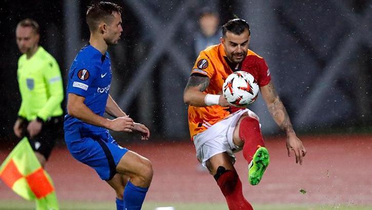 Galatasaray savunmakta zorlanıyor! Taraftarı endişelendiren görüntü...