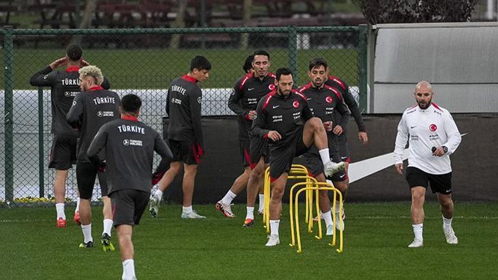 A Milli Takım, Karadağ maçının mesaisine başladı