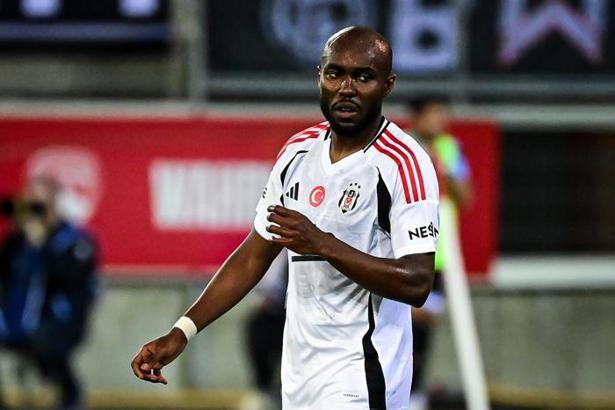 Beşiktaş'ta Al Musrati formasına kavuştu