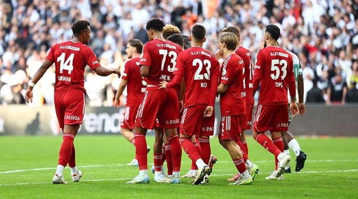 Beşiktaş'ta fikstür avantajı zamanı! Kartal, Kasım'da İstanbul'da uçacak...
