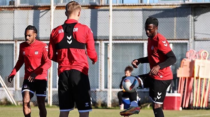 Sivasspor, Fenerbahçe maçının hazırlıklarına devam etti