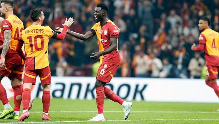 Galatasaray'da Davinson Sanchez, 4. golünü attı