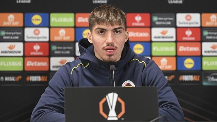 Fenerbahçe'nin stoperi Yusuf Akçiçek'in hedefi A Milli Takım