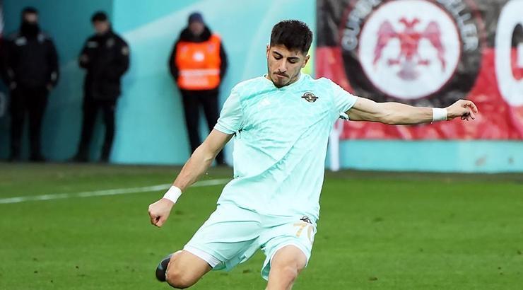 Eroksporlu Furkan Orak Süper Lig kıskacında