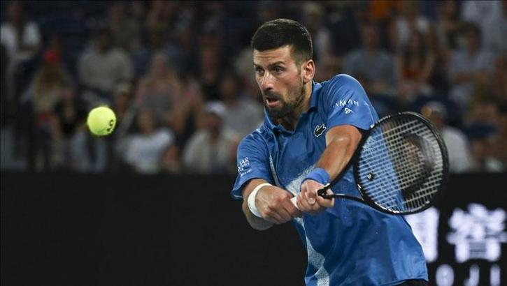 Daniil Medvedev's 'half-joking' coaching offer to Djokovic revealed a serious one!