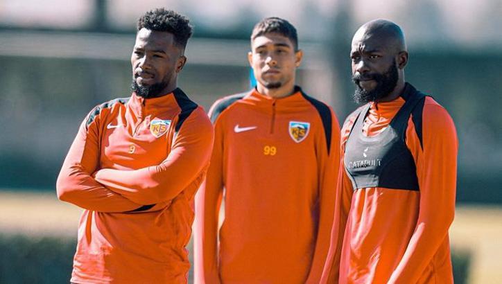Kayserispor üç eksikle Alanya'da
