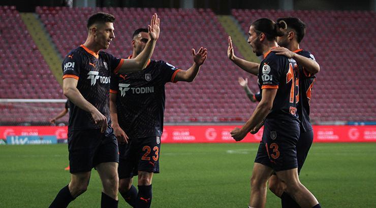 BAŞAKŞEHİR'iN AVRUPA SEVDASI! Özet| Hatayspor - Başakşehir maç sonucu: 2-4