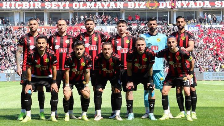 Eskişehirspor küllerinden doğuyor! Amatörden profesyonel lige çıktı