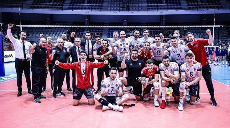 Ziraat Bankkart Voleybol Takımı'nda 5 oyuncuyla yollar ayrıldı