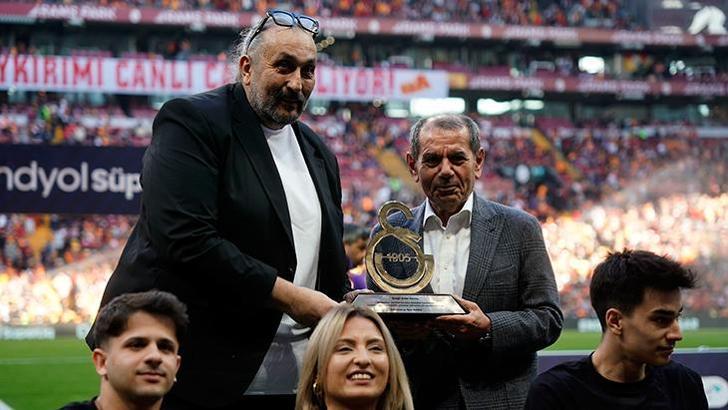 Galatasaray'da bir devir sona erdi! Ayrılık resmen açıklandı