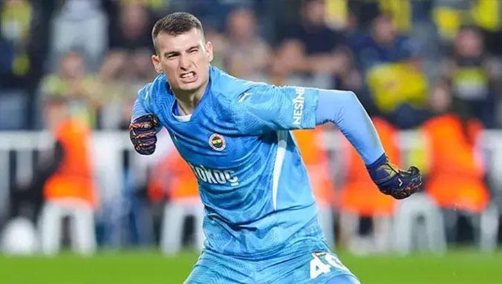 Fenerbahce goalkeeper Dominik Livakovic linked with Fiorentina!
