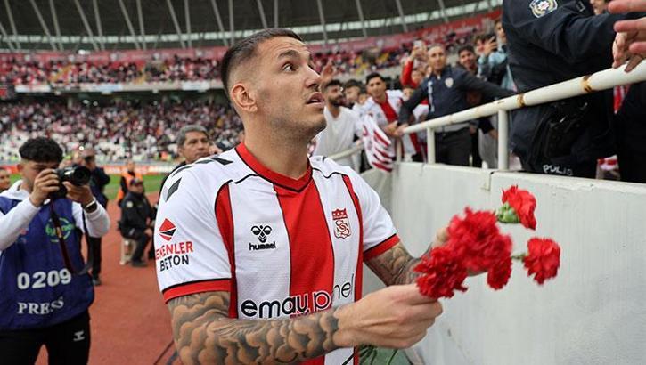 Süper Lig'in yıldızı kadro dışı kaldı! Teknik direktör eleştirmişti...