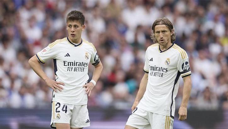 Bir dönemin sonu: Luka Modric'in Real Madrid'e veda edeceği tarih belli oldu