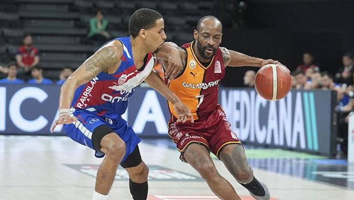 Galatasaray evinde kazandı! Adını play-off'a yazdırdı