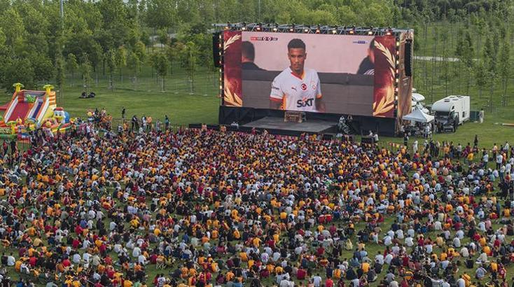 Yenikapı'da Galatasaray'ın şampiyonluk şöleni başladı! İşte bugünün programı...
