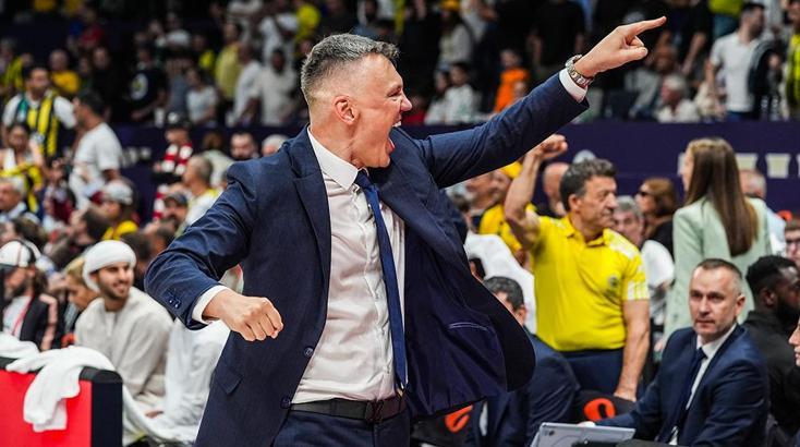 Jasikevicius'tan tarihi başarı! Bir ilki gerçekleştirdi