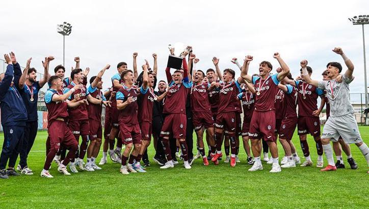 Trabzonspor U19 kupasını aldı