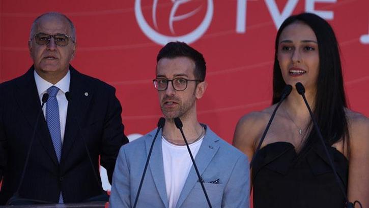 Voleybol dünyası bir araya geldi! Simge Aköz'den mesaj: Sezona hazırız