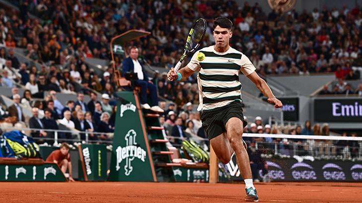 Alcaraz bounces back from set loss for 20th Roland Garros win