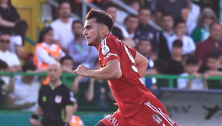 Beşiktaş'ta Mustafa Hekimoğlu'ndan Süper Lig'de bir ilk!