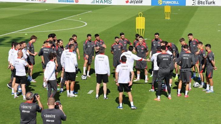 A Milli Futbol Takımı, ABD maçı hazırlıklarına başladı