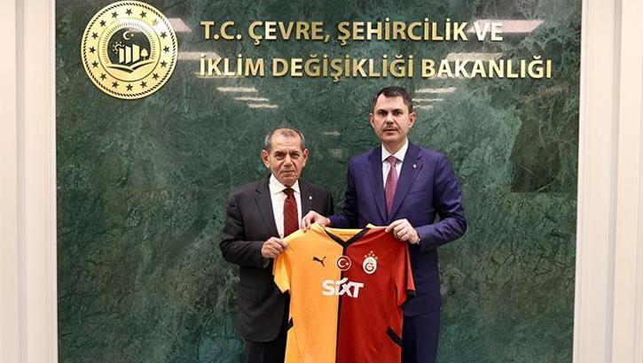 Çevre, Şehircilik ve İklim Değişikliği Bakanı Murat Kurum, Galatasaray Başkanı Dursun Özbek'i kabul etti