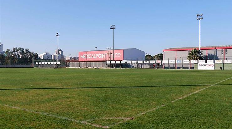 Karşıyaka'da tesisler bakımsız kaldı