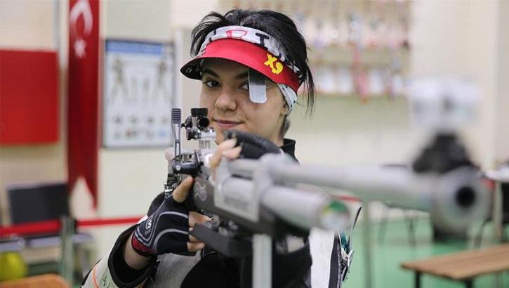 Elif Berfin Altun, Türkiye rekoru kırdı