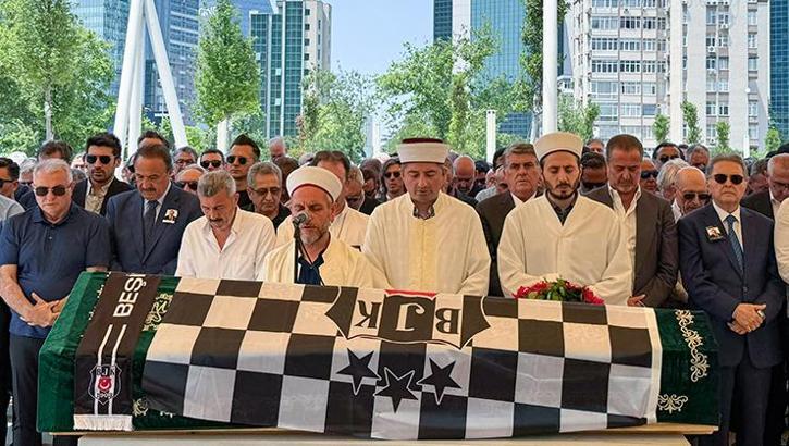 Beşiktaş'ta eski CEO Uğur Gökhan Sarı, son yolculuğuna uğurlandı