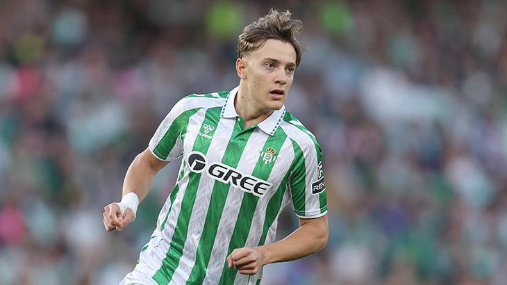 Aston Villa enters race for Real Betis teen sensation Jesús Rodríguez