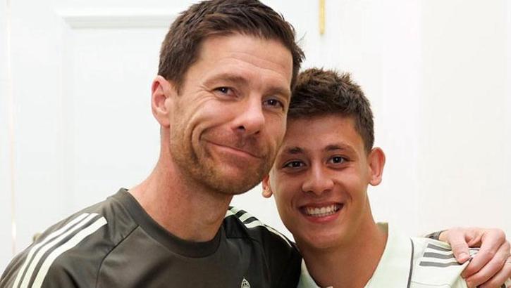 Xabi Alonso and Arda Güler meet at Real Madrid